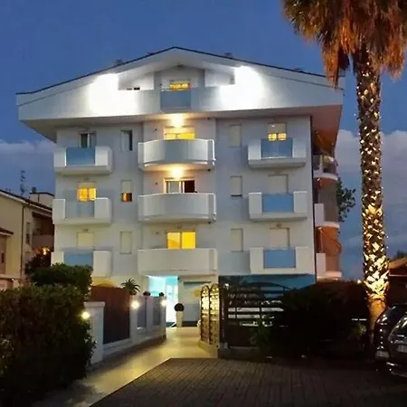 Apart-hotel Blumarine 4*